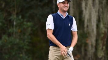 Justin Thomas Pulls An Epic Phil Mickelson Prank On Golf Fans At A Restaurant