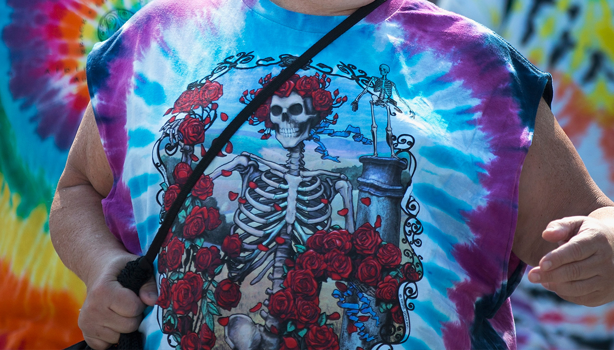 Vintage Grateful Dead Shirt Sets Insane New Record At Auction