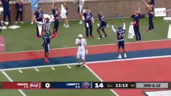 Liberty Cheerleader Makes Incredible Sideline Catch With Megaphone, Everybody Goes Nuts (VIDEO)