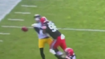 Steelers Forced To Play Without A Kicker After Their Kicker Chris Boswell Gets Destroyed During Bizarre Fake FG Attempt