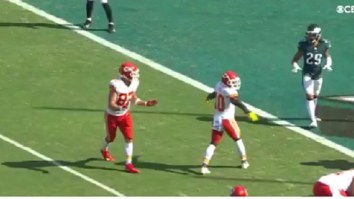 Chiefs’ Travis Kelce Pretends To Be Confused Before Play To Distract Eagles’ Defense, Leads To Patrick Mahomes TD Pass