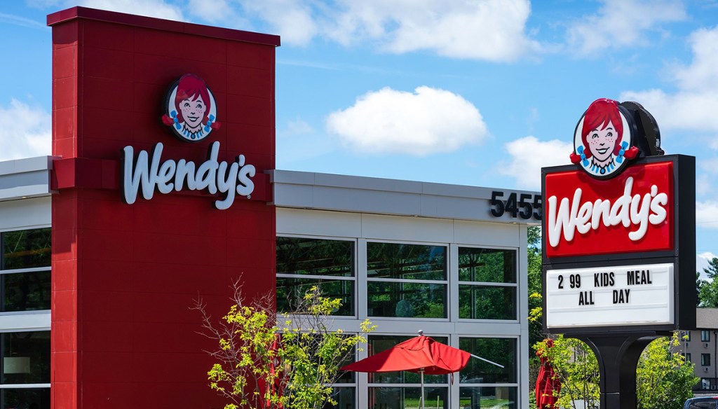 Wendy's Twitter Is Roasting People So Hard Right Now