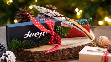 Struggling With Holiday Shopping? Deejo’s Fully Customizable Knives Make the Perfect Gift