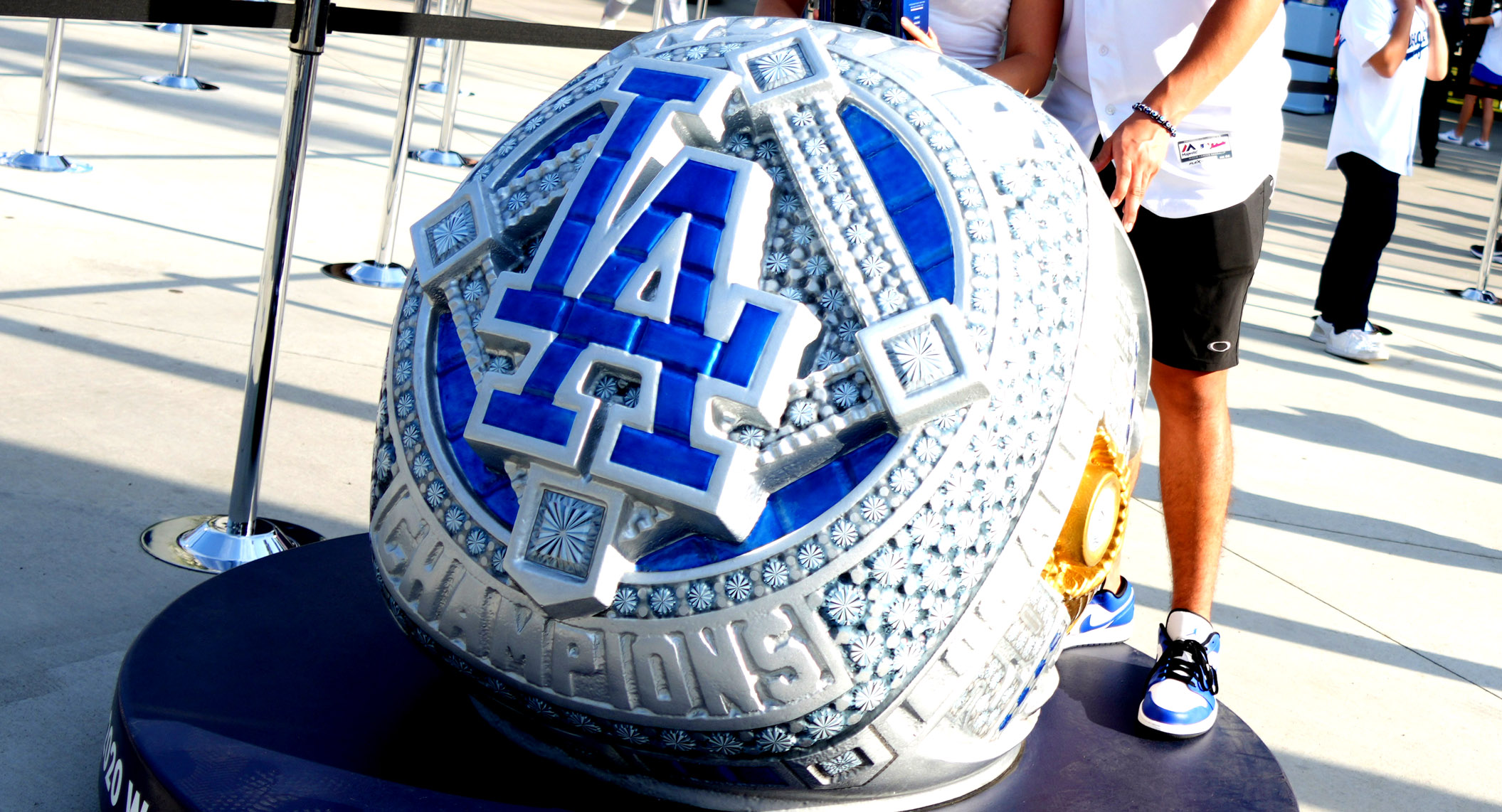 Counterfeit 1936 Stanley Cup Championship rings seized by border agents