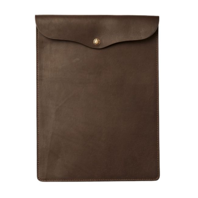Looking For An Elite Holiday Gift? Check Out Filson's Leather Bags And Leather Goods