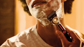 5 Reasons Why The Heated Razor by GilletteLabs is The Perfect Holiday Gift