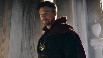 Doctor Strange Is, Once Again, Getting Roasted For His Bizarre Behavior In The ‘No Way Home’ Trailer