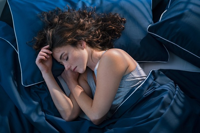 The best time to go to bed is between 10 pm and 11 could be the key to lowering your risk of developing heart disease, scientific study says. 