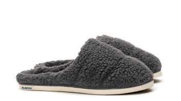 Live Your Best Life This Winter With These Comfy Slippers From SeaVees