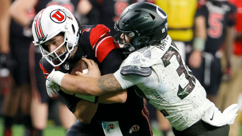 Oregon Safety Jordan Happle Wore A Club Cast So Big That It Must Be Seen To Be Believed