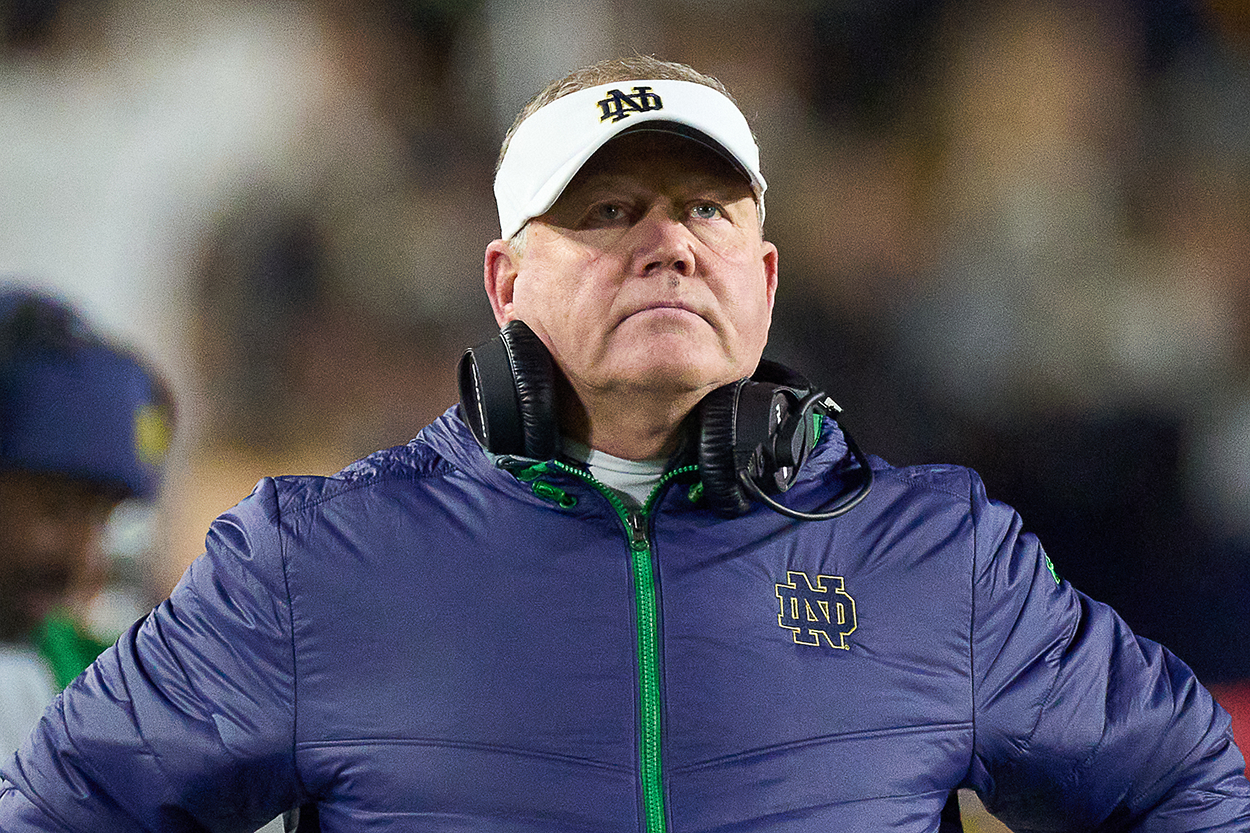 Brian Kelly Text Message Leaked Video Of Brian Kelly's Speech To Notre Dame Is Super Awkward