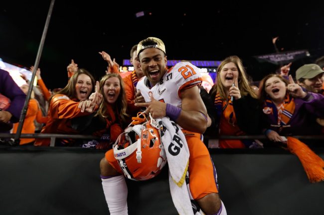 Clemson FB Player Shares Big Difference Between CFP And Cheez-It Bowl