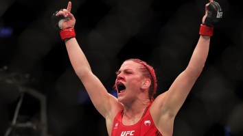 Gillian Robertson Got Eye Gouged By Priscila Cachoeira, Still Choked Her Out With A Second Left In Round 1 At UFC 269