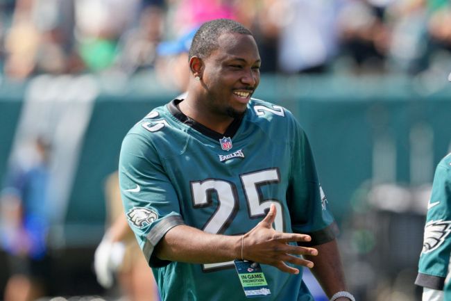  LeSean McCoy Is Threatening To Spoil 'Spider-Man: No Way Home'