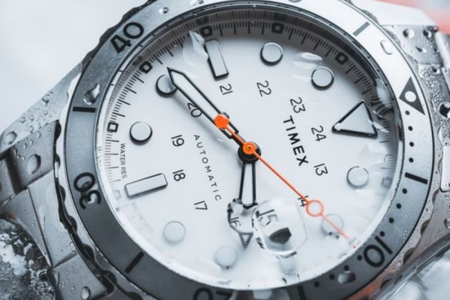 Huckberry And Timex Just Dropped The Navi XL Automatic 'Arctic'—It's A Must Own Winter Watch