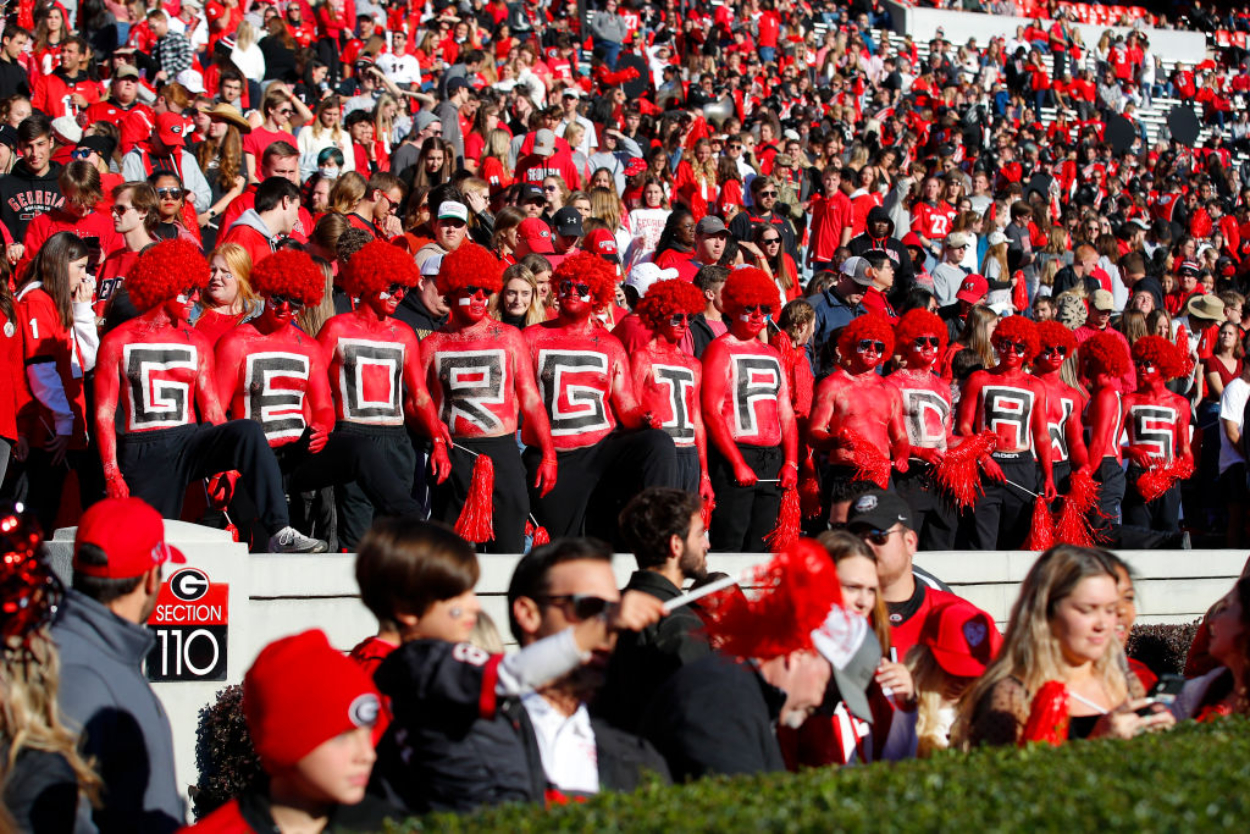 Georgia fans have mixed feelings on return of black jerseys