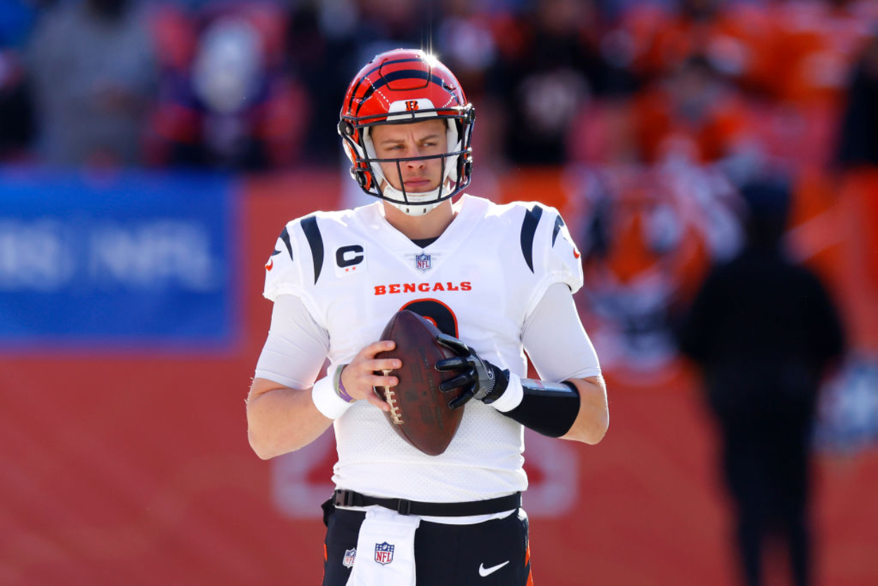 Burrow's 525 yards, 4 TDs power Bengals past Ravens 41-21