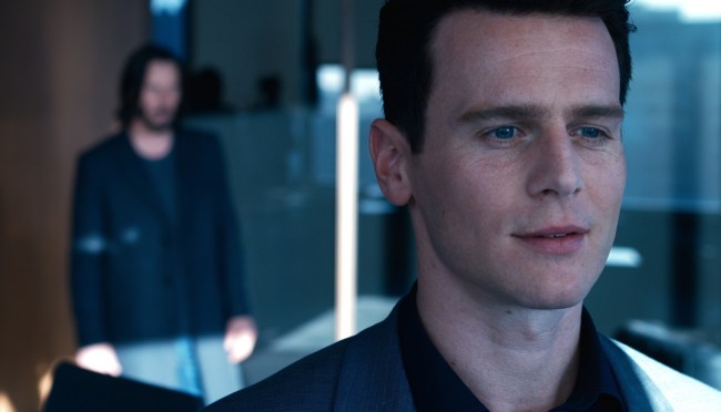 Jonathan Groff Thought He Peed Himself While Filming A 'Matrix' Scene