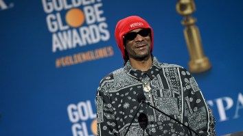 The Internet Loved Snoop Dogg Announcing Golden Globes Noms And Mispronouncing ‘Ben Affleck’ And Other Names