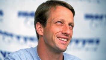 Tony Hawk Was Mistaken For A Guy Who Looks Like Tony Hawk (Again) And The Reactions Are Great