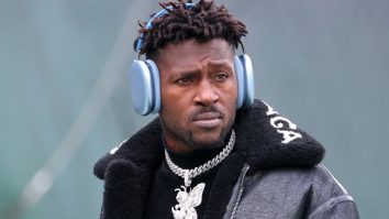 Antonio Brown’s Lawyer Goes On Wild Twitter Rant, Exposes Buccaneers For Alleged Mistreatment