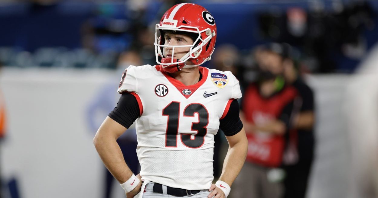 Stetson Bennett rocks new (old) Georgia jersey on SI cover: LOOK