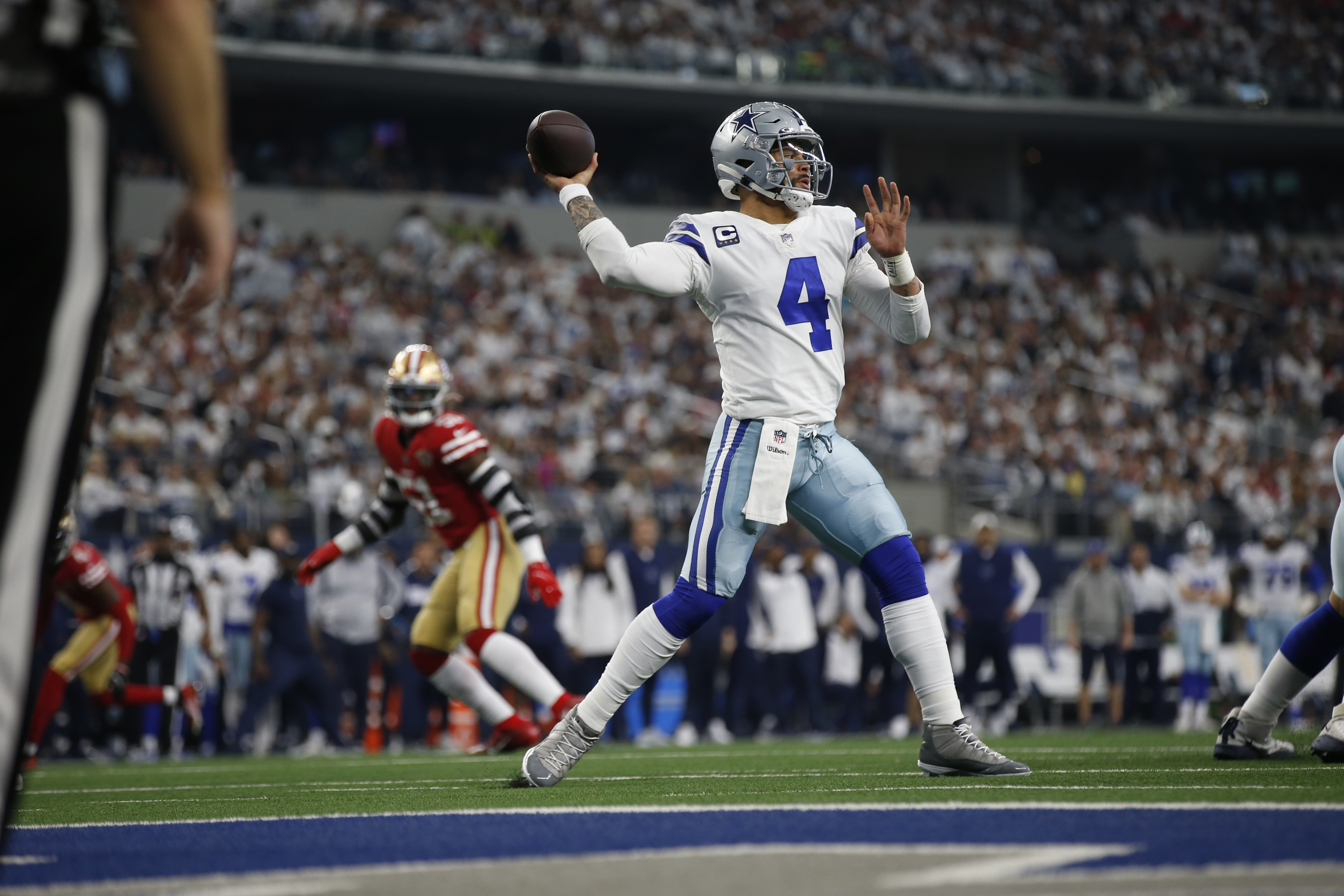 Cowboys' Prescott fined $25,000 for comments about officials