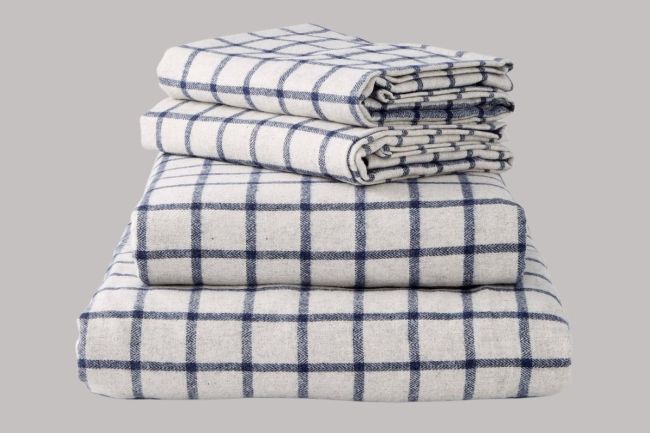 Take 30% Off These Warm Eco Heather Flannel Sheet Sets From Upstate