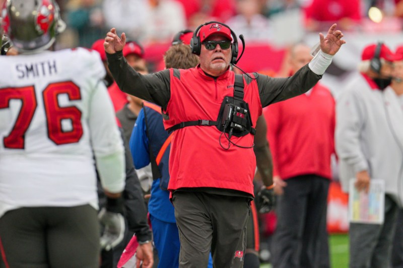 NFL Fans Have Mixed Reactions To Bruce Arians Getting Fined For Hitting A Player Across The Helmet
