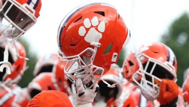 Clemson Throws Shade At Oklahoma Over Defensive Stats Tweet