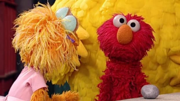 The Internet Has Realized Elmo Has A Seething Hatred Of Rocco The Pet Rock And It’s The Funniest Thing You’ll See All Week