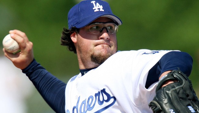 Closer Eric Gagne has tryout with Phillies