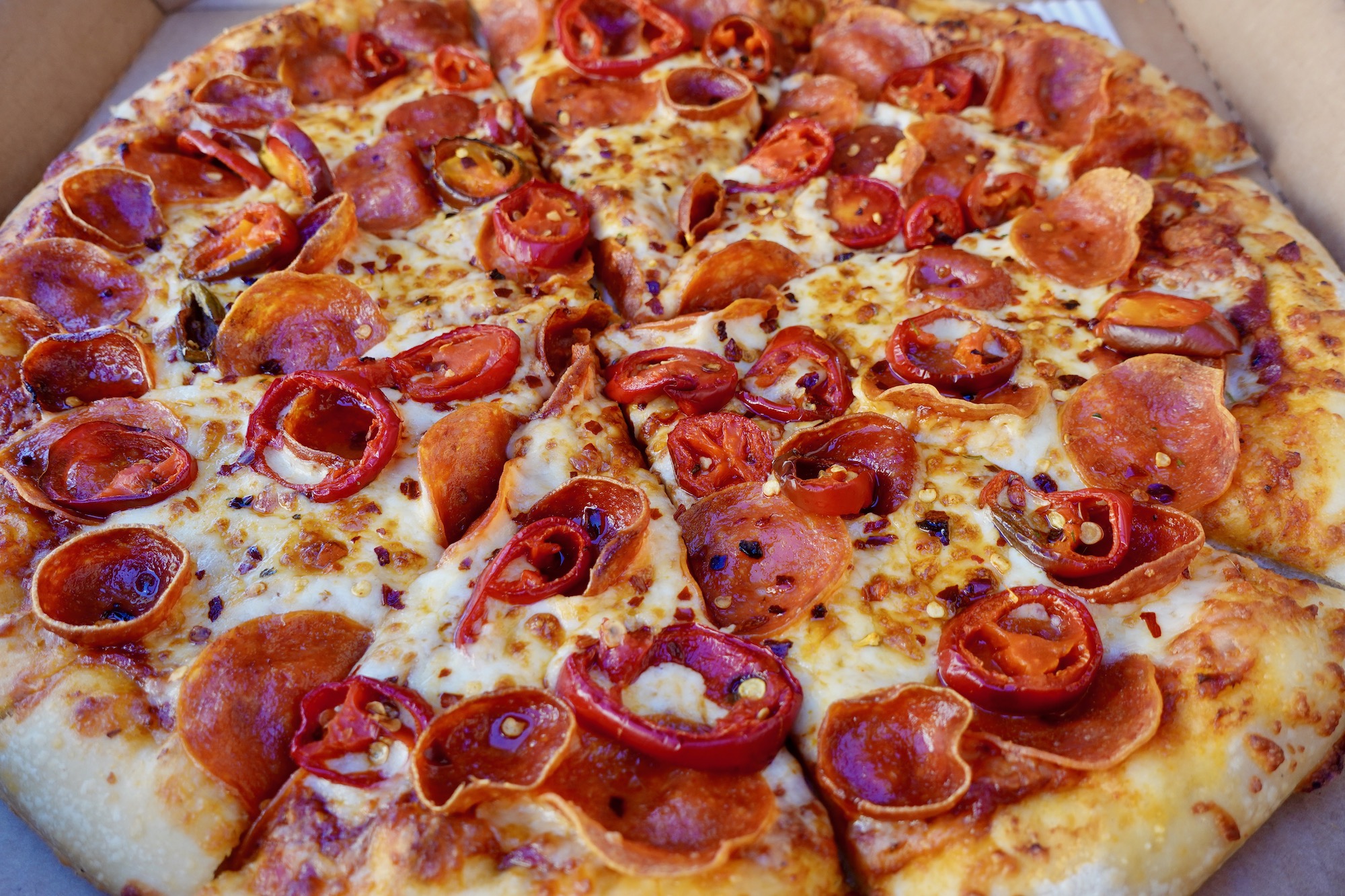 pizza hut pepperoni pizza slice