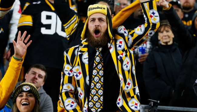 Steelers Fans Donate To Raiders Kicker's Charities After Playoffs Clinch