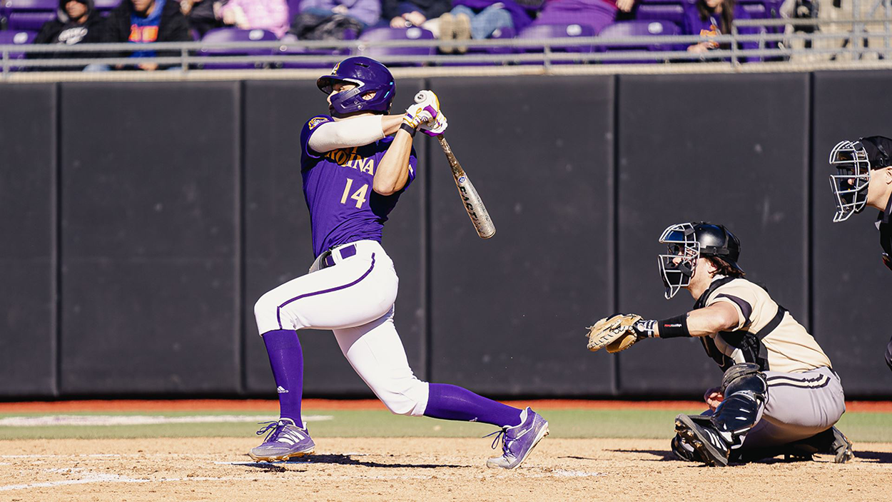 East Carolina baseball blows away South Florida at home