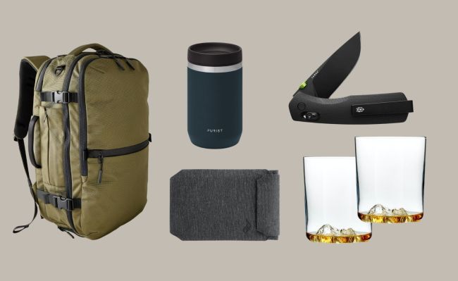 Everyday Carry Essentials: Aer Travel Pack 2, Peak Design Mobile Wallet Stand, And More