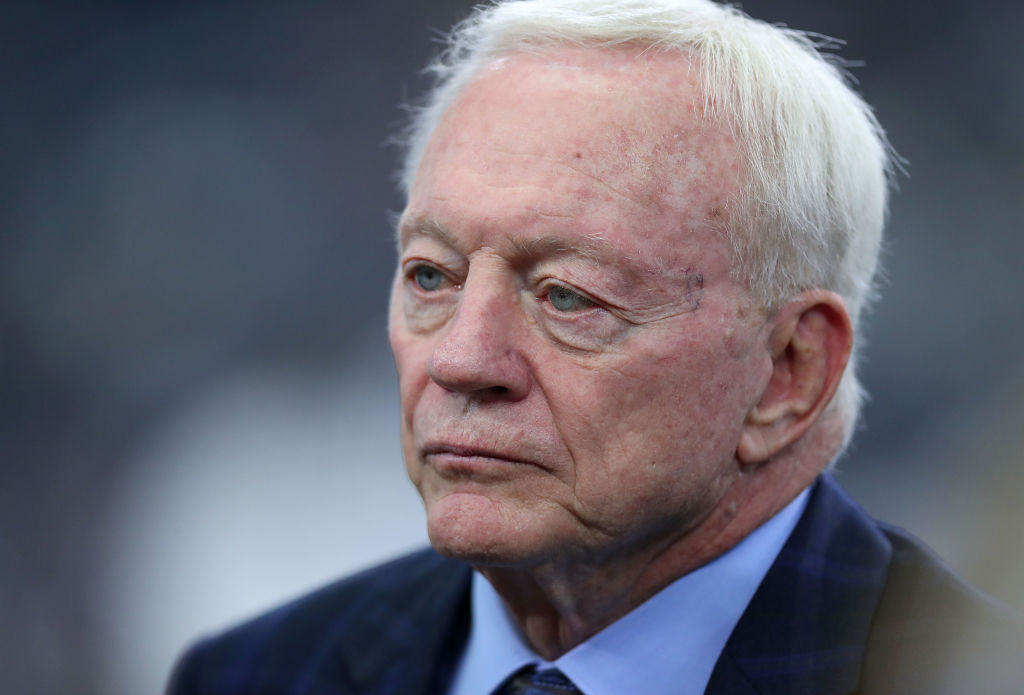 Jerry Jones' Controversial Rule Changes Made 14 Cowboys Cheerleaders Quit  the Team