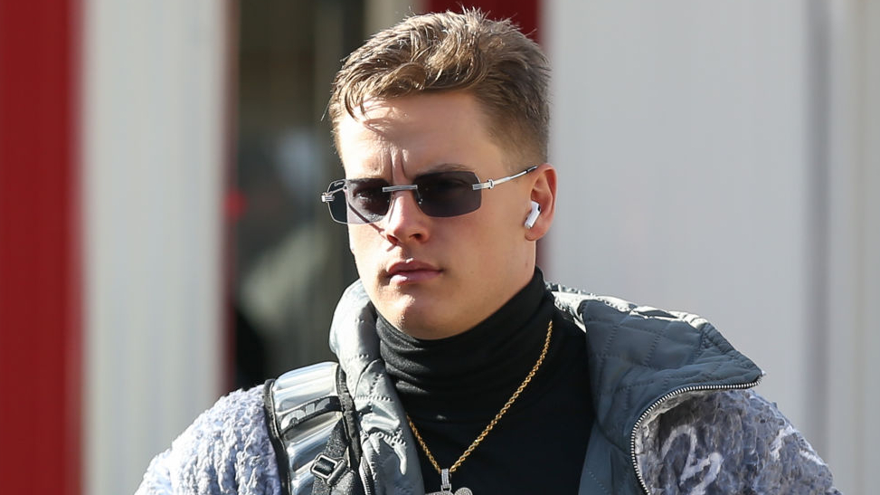 Look At This Fan's Incredibly Realistic Painting Of Joe Burrow