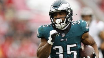 Eagles RB Boston Scott Becomes Two-Sport Athlete With Unique Pro Contract, Makes History