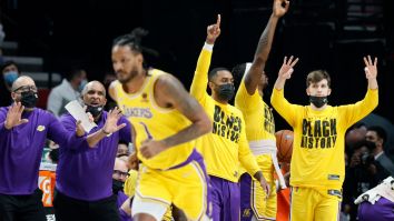 Los Angeles Lakers Pursuing Blockbuster 3-Team Trade