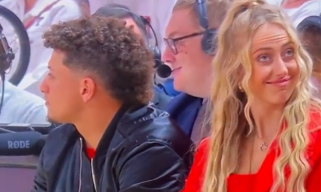 Patrick Mahomes Fiancee At Texas Tech Game Got Turned Into Memes