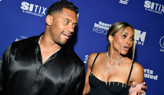 Russell Wilson Removes Seahawks From Twitter Profile, Fans Lose It