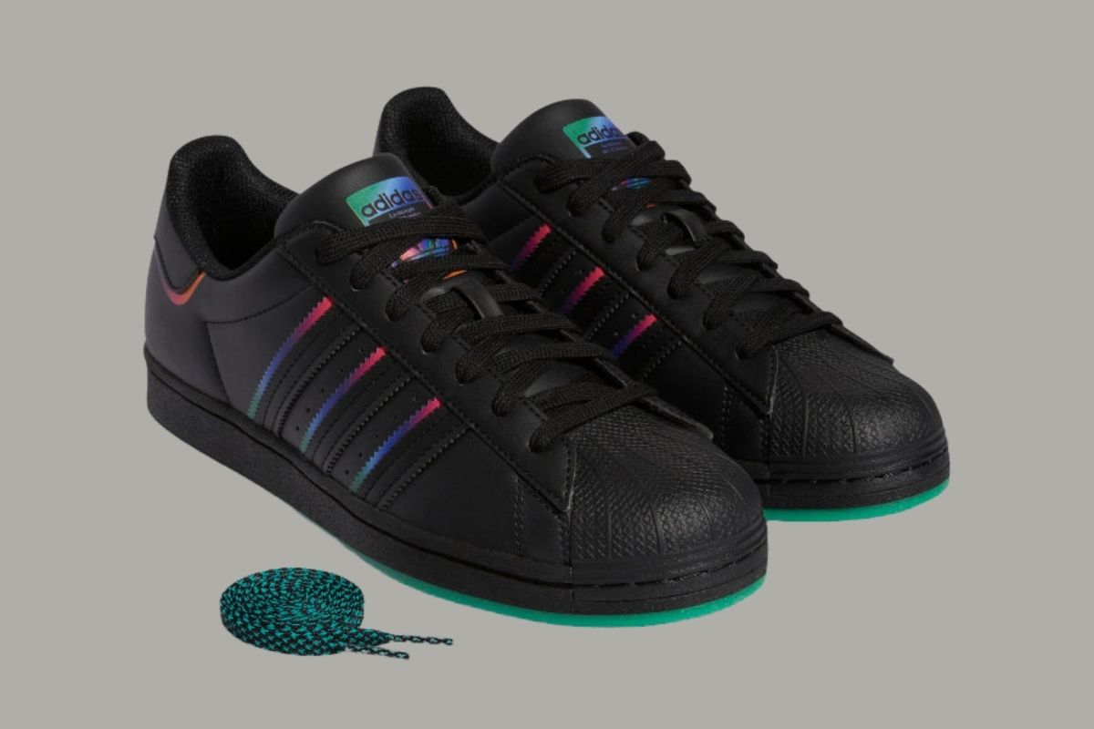 Adidas black holographic store superstars