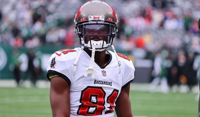 Antonio Brown Deletes His 'Proof' That The Bucs Made Him Play Hurt