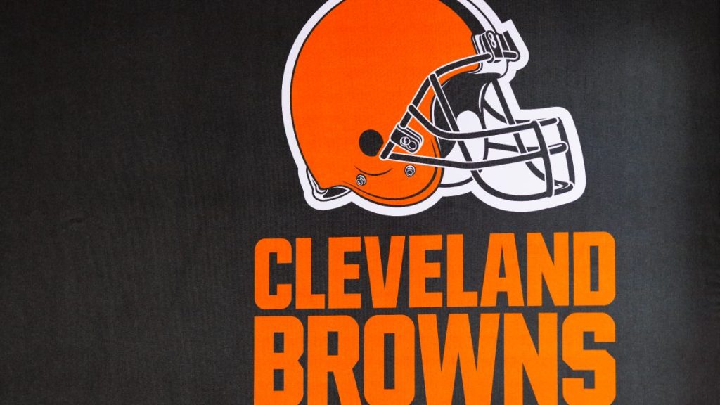 Cleveland Browns: Don't jump on the bandwagon just yet