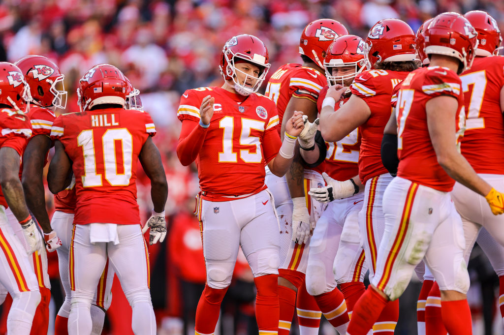 How the Kansas City Chiefs Replaced Tyreek Hill With Their Offensive Line