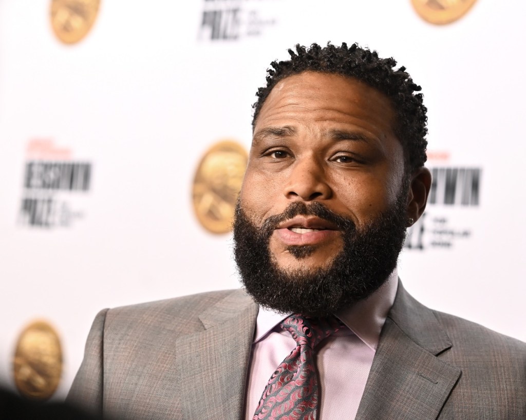 Anthony Anderson Hops In A Car With Strangers While Discovering NYC Life Is Quite Different Than LA