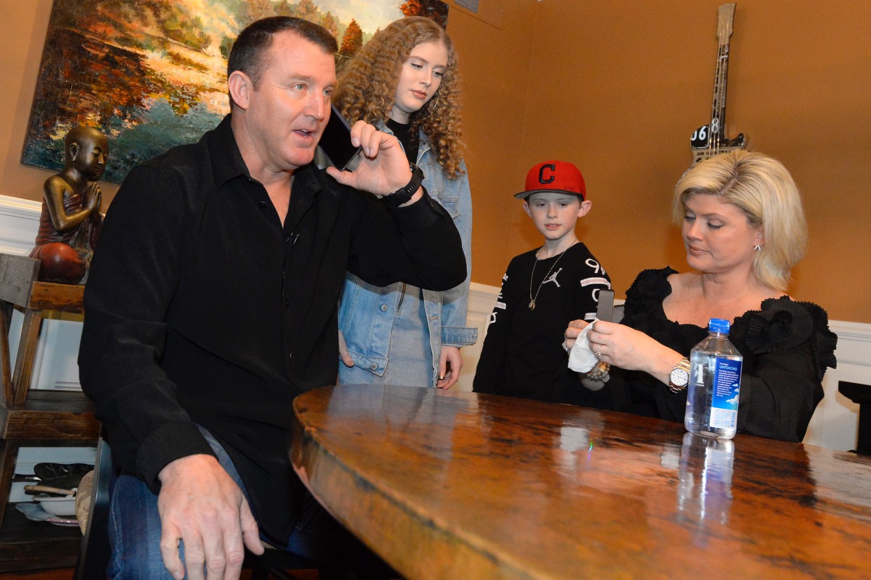 Jim Thome's Wife Cancels Browns Season Tickets, Goes Off On Team