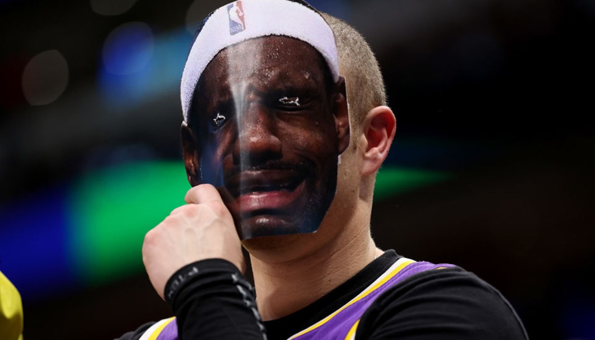 Draymond Green Calls Lakers Fans 'Spoiled Brats' While Defending Team