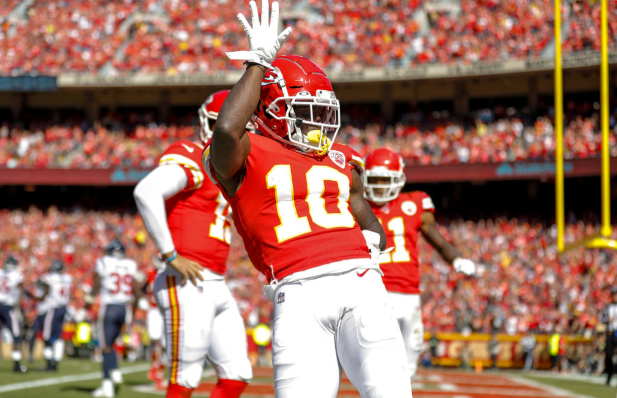 Tyreek Hill teases rift with Chiefs before trade in podcast